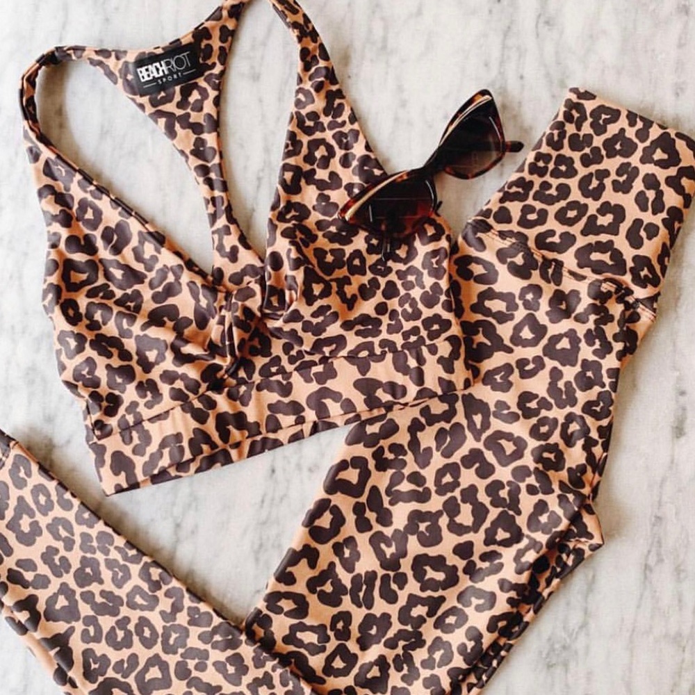 Beach Riot Leopard Legging - Picture 6 of 6